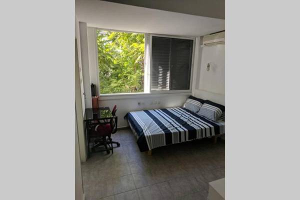 Workspace - Lovely APT in Center of Ramat Gan! 10 min from TLV