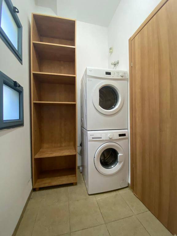 וילת החמניות דרך החמניות 42 שדה נחמיה