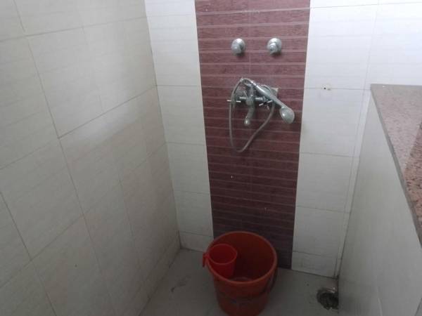 SPOT ON 92411 Mayuri Farm House