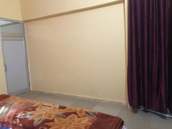 OYO 85033 Hotel Chandravanshi