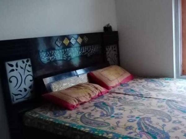 POP HOME 92343 Navya Homestay