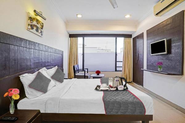 Townhouse 1052 Hotel Sai Wada
