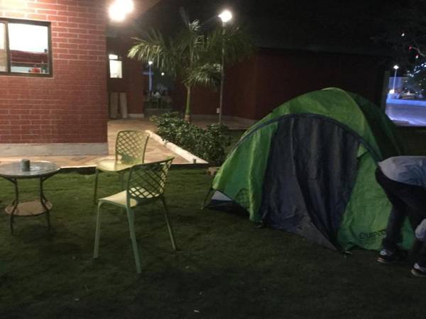 NB & Db’s camping ground by born4tours