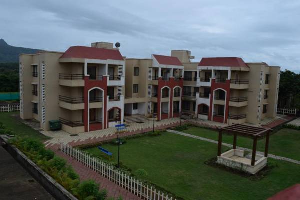 Elite Forest Retreat