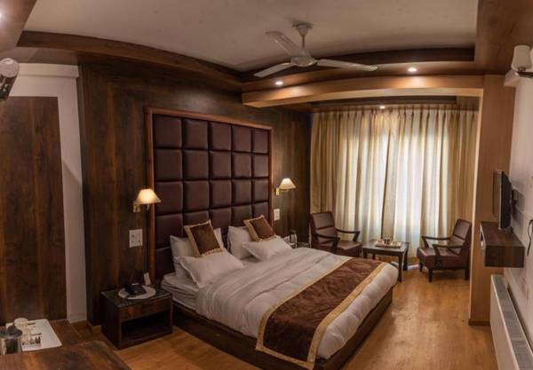 Hotel Zojila Residency