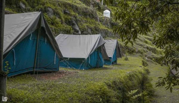 NotOnMap - Nomadic Hikes