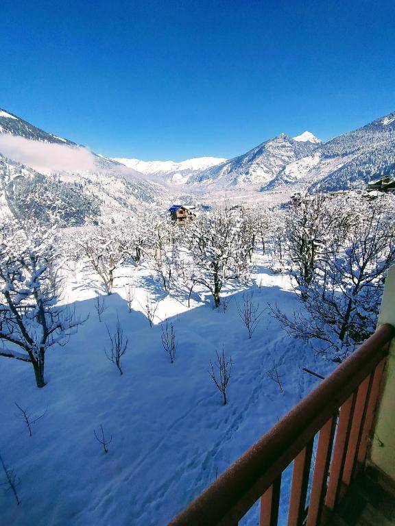 Sarthak Bed and Breakfast Beautiful Homestay with View