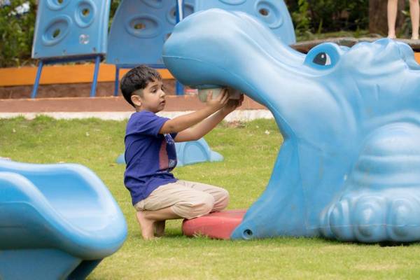 Residency Lake Resort & Spa