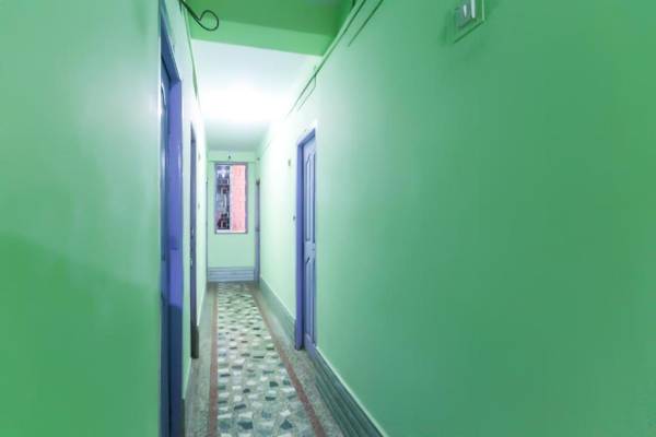 OYO 75132 K N Residency