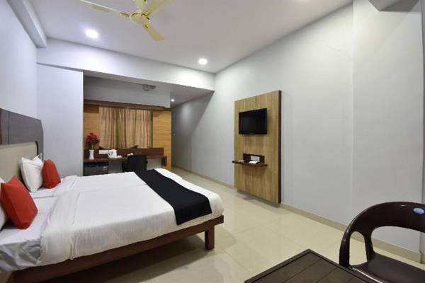 Townhouse OAK Hotel Vihar Deluxe