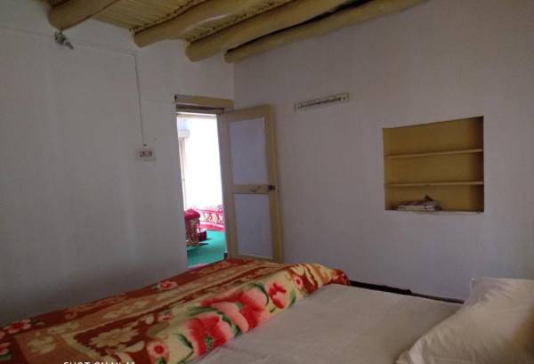 amir homestay