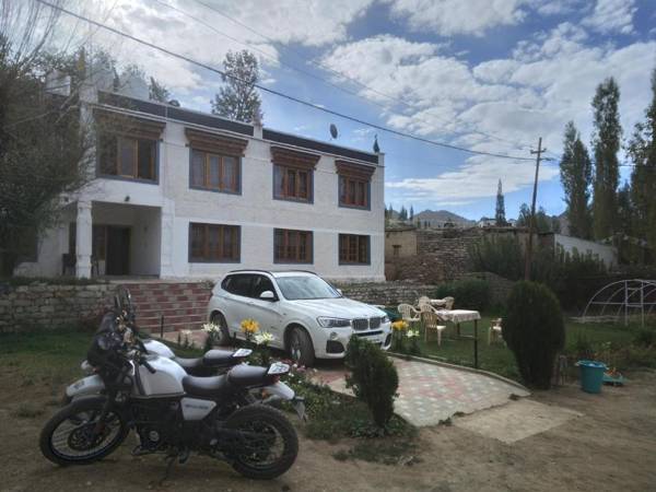 Kushu Guest House