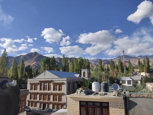 Paradise Leh Residency