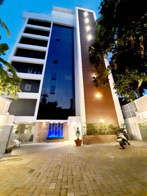 Iswarya Residency