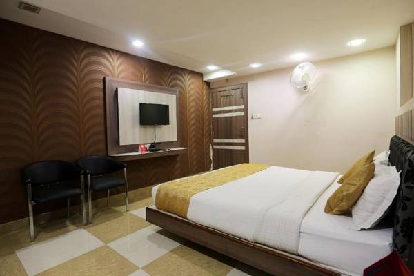 OYO Flagship 4558 The Surbhi