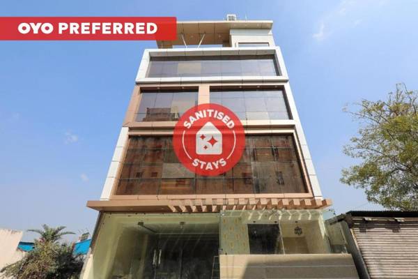 Capital O 66719 Hotel Harriot