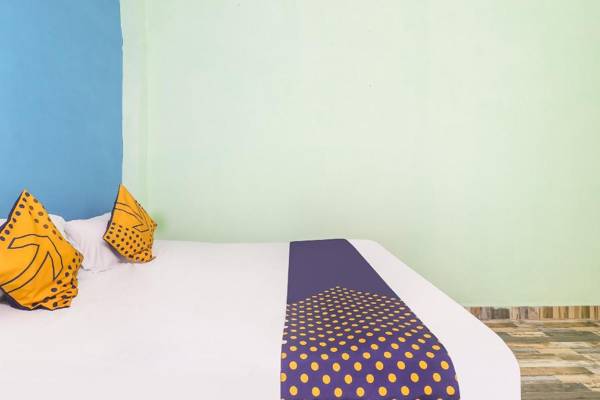 SPOT ON 75835 Maa Ganga's Hotel