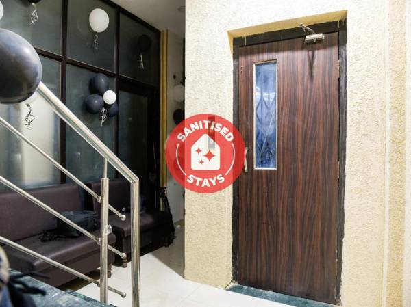 OYO 76644 Paradise Palace