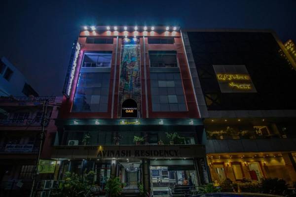 Townhouse Oak Avinash Residence