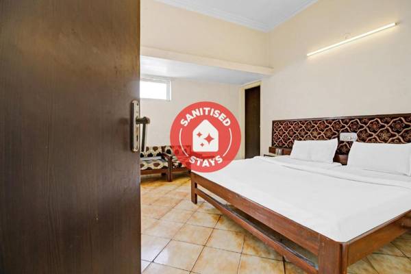 OYO Flagship 88247 Hotel Amulya Shree