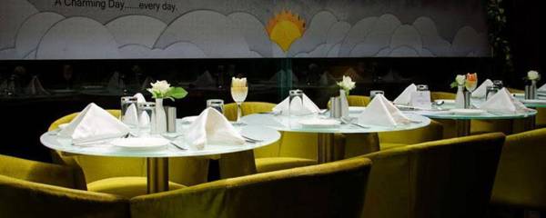 Hotel The Golden Oak Raipur