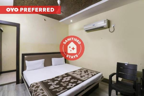 SPOT ON 48499 Hotel Monu