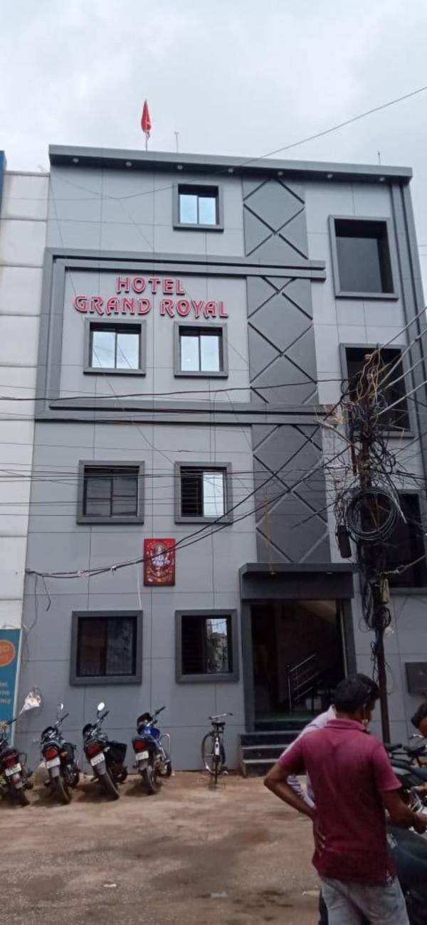 Hotel Grand Royal