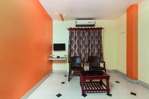OYO 13425 Sindhura Guest House