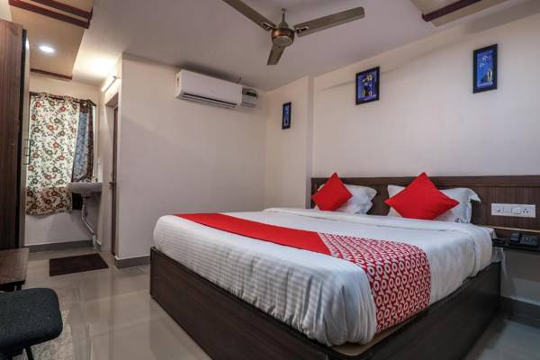 OYO 14126 Vizag Grand