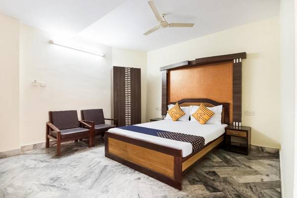 SPOT ON 63792 Vaasthu Inn