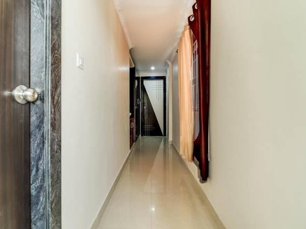 OYO 71023 Sri Singampalli Residency