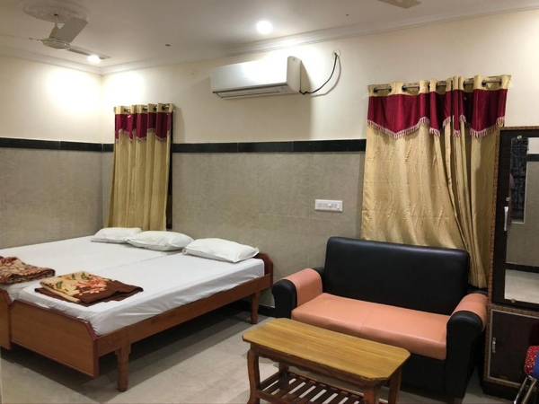 Hotel Karthik Residency Sattenapalle