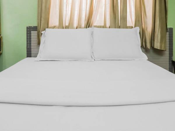 OYO 85869 Hotel Kalaga