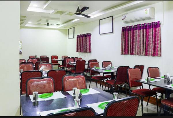 Hotel Menaka