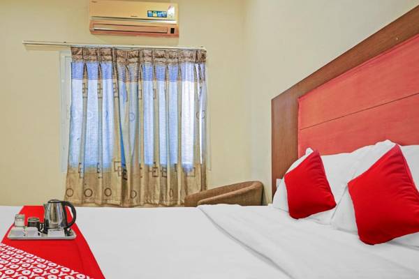 OYO 89898 Hotel Swapna