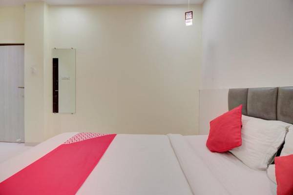 OYO 39859 Hotel Shiv Ganga Inn