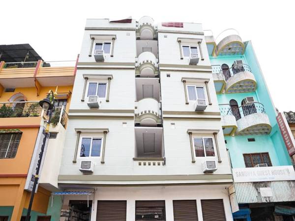 Vaccinated Staff - OYO 74707 Balaji Inn