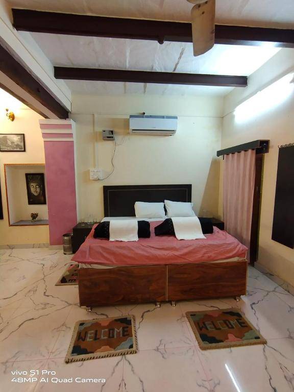 Bed & Breakfast Suraj Inn