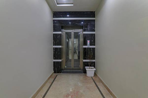 FabHotel Super 3 Premium