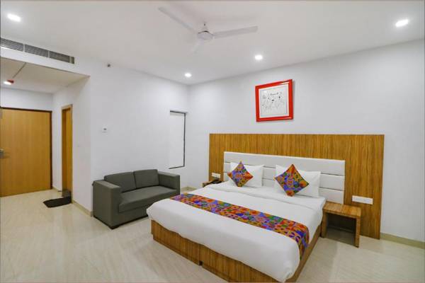 FabHotel Premium Kashi