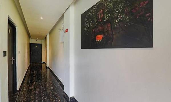 FabHotel Lemon Glow Varanasi