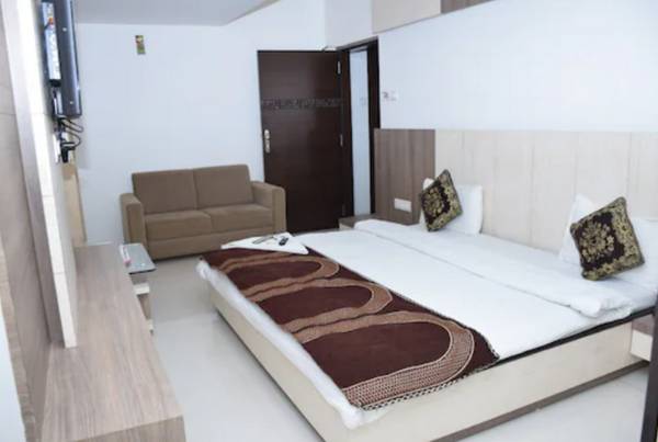 Hotel Grand Paradise