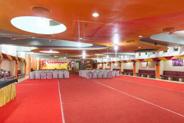 OYO 65166 Hotel Shivam