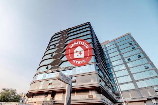 OYO Townhouse 401 Hotel Royal Comfort