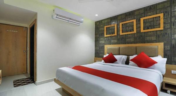 Hotel Rose Gold (Sama- Savli Road)