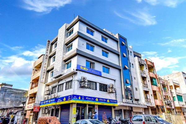 FabHotel Raj Palace I