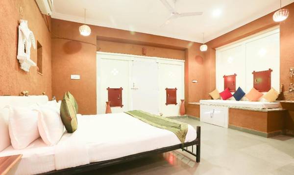 Udai Niwas - By The Lake