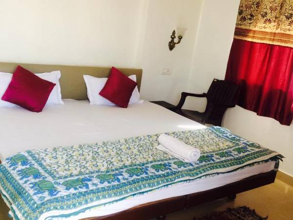 Peacock Paying Guest House