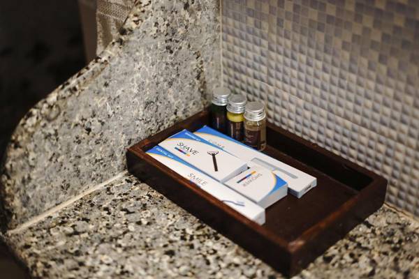 Bonjour Paradise Resort