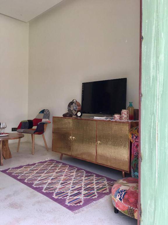 Amigos Provide Pool Villa